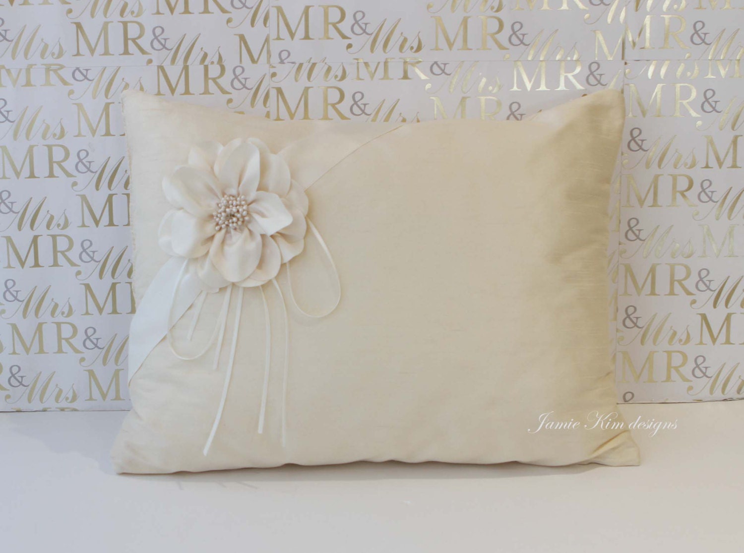 Kneeling Pillow for Wedding and Quinceanera 1 ea.