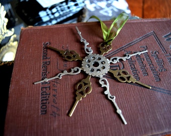 Steampunk Ornament, Christmas Ornament, Gift Tags, Steampunk Gift Tags, Steampunk Christmas Gear Ornament Steam Punk Ornament, Wedding Decor
