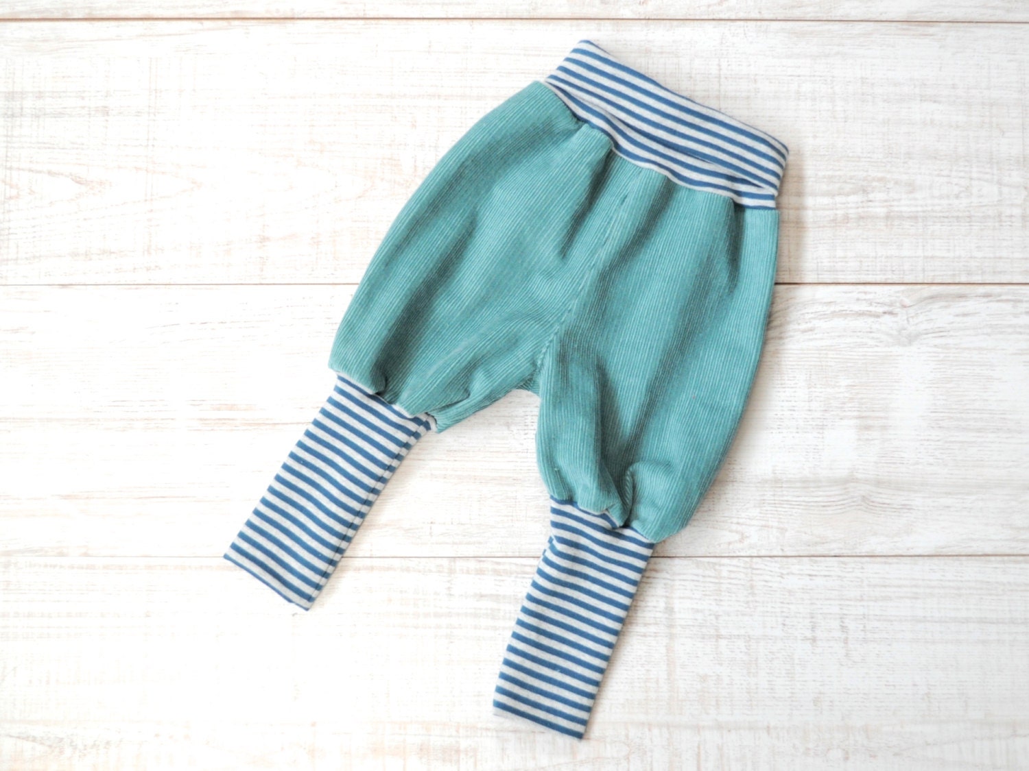 Organic toddler knickerbocker pants. Corduroy baby by kandatsu