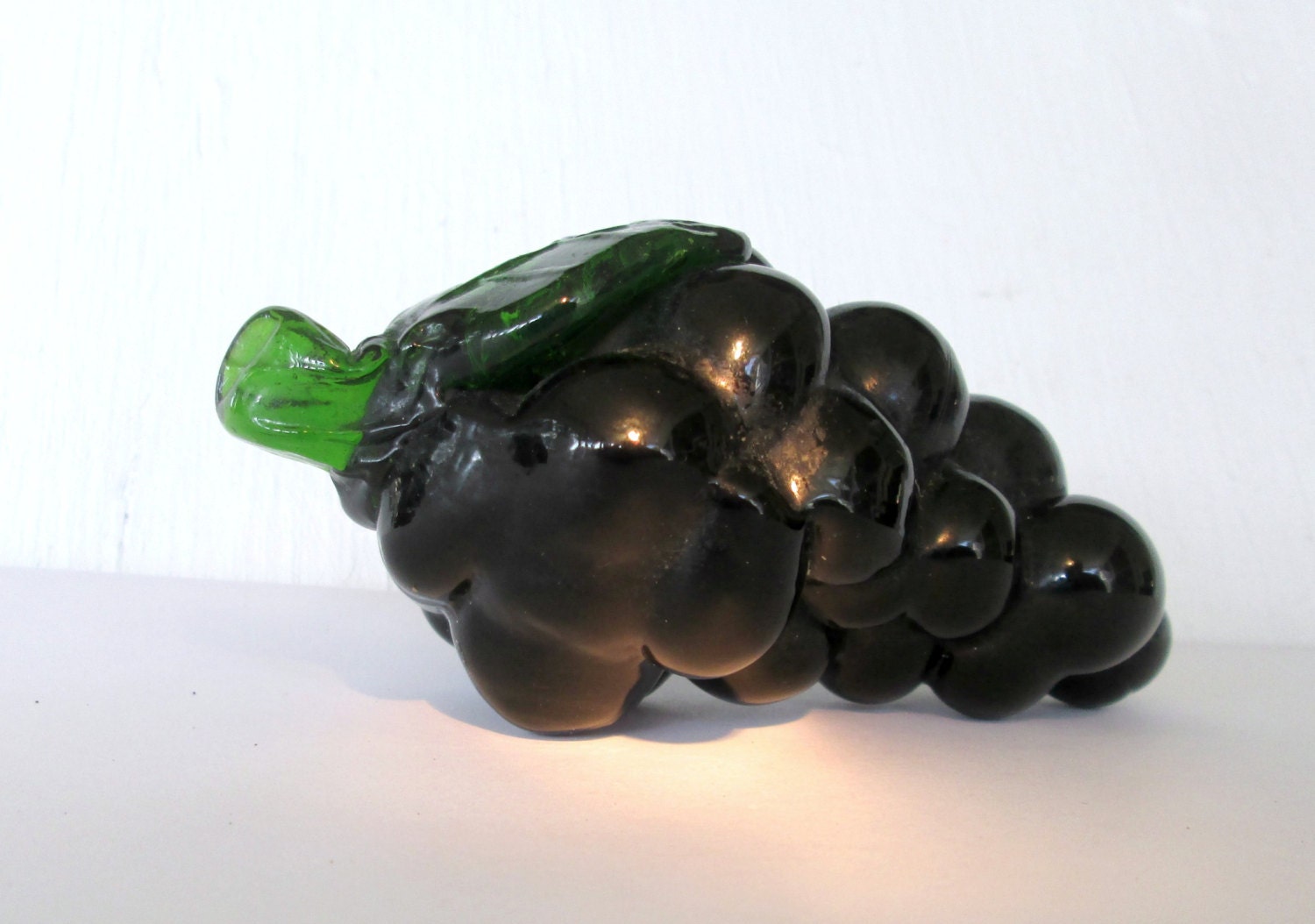 vintage art glass grape cluster mid century collectible table vintage art glass grape cluster mid century collectible table