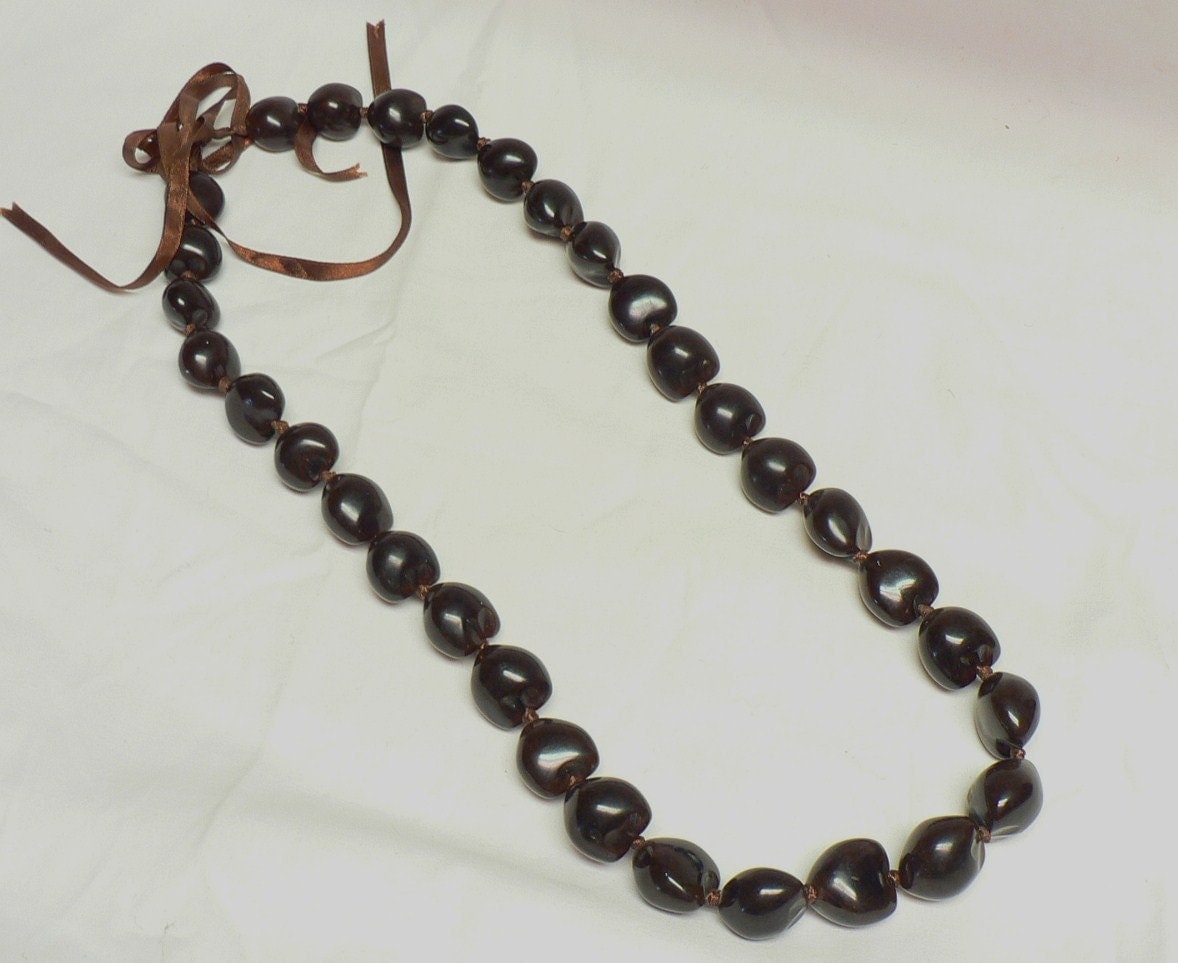 KUKUI NUT NECKLACE 32 inch Haute Juice