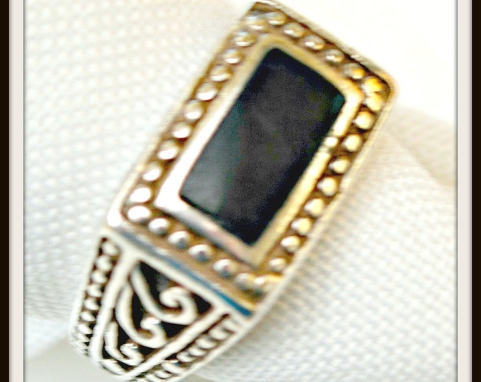 Sterling ring - Silver Filigree -Black Onyx Gemstone - rectangle - size 7