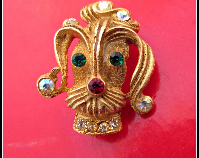 Poodle Dog Brooch - green red Rhinestone - gold tone puppy pin