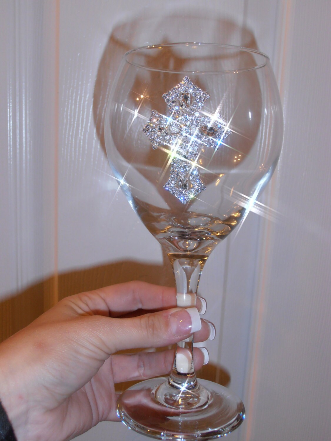 Bling wine glass by Timetwochange on Etsy
