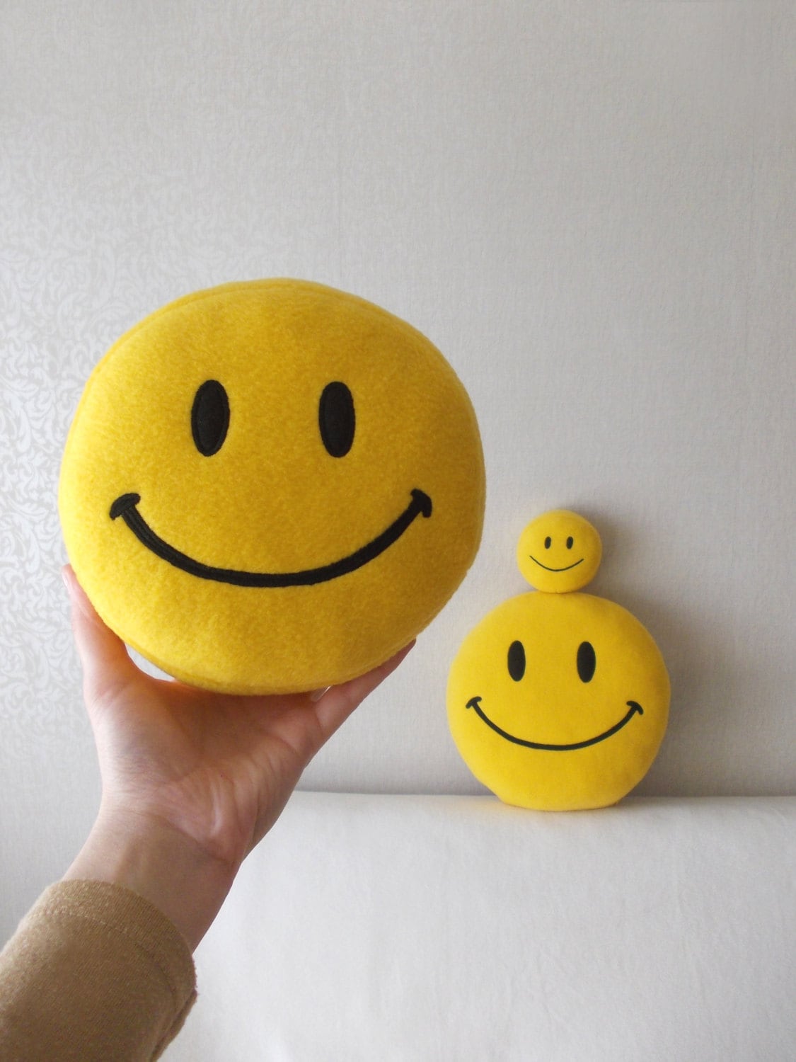  Stuffed Soft toy Small toy Smiley face Smiley Smiley face