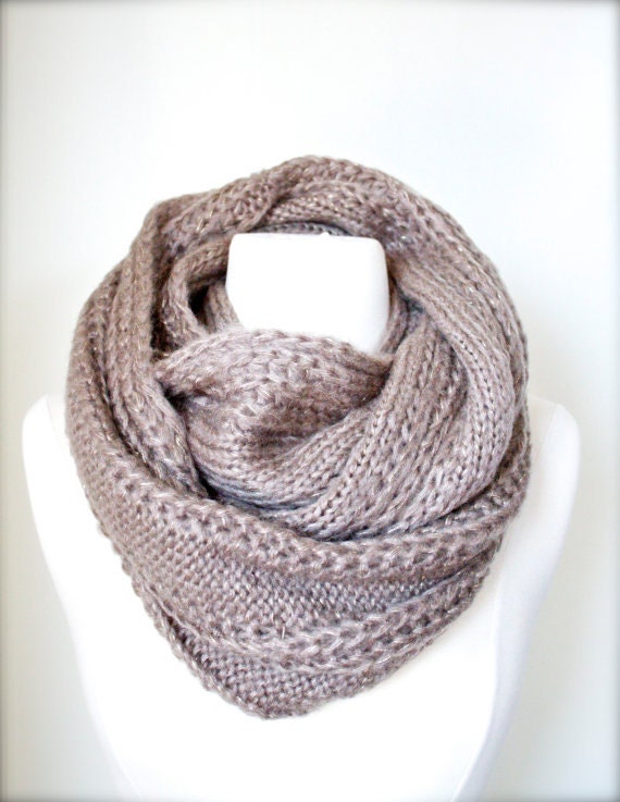 Chunky Cable Knit Infinity Scarf Knit Circle by LePetitMonkey