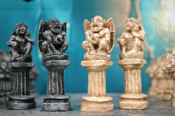 Gargoyles Chess Pieces Set