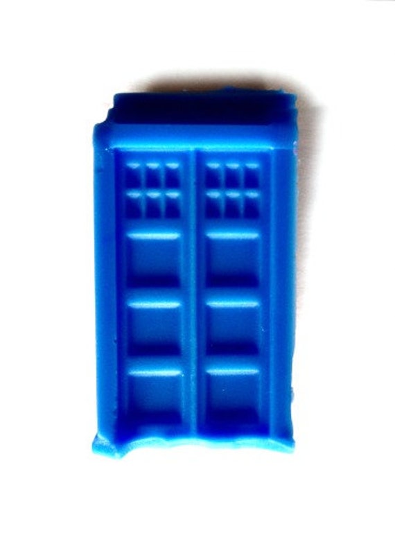 Doctor Who TARDIS Scented Soy Wax Tart Melt Doctor Who TARDIS Scented Soy Wax Tart Melt