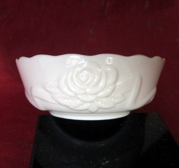 Lenox Rose Blossom Bowl Fine China White with 24 Karat Gold