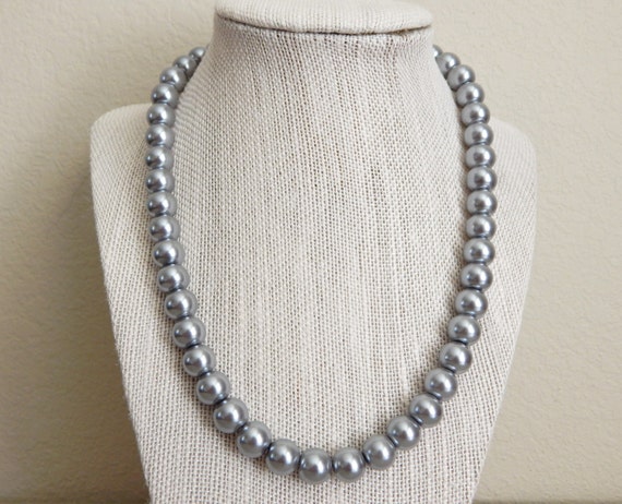 Items Similar To Grey Pearl Necklace Bridesmaid Necklace Pearl