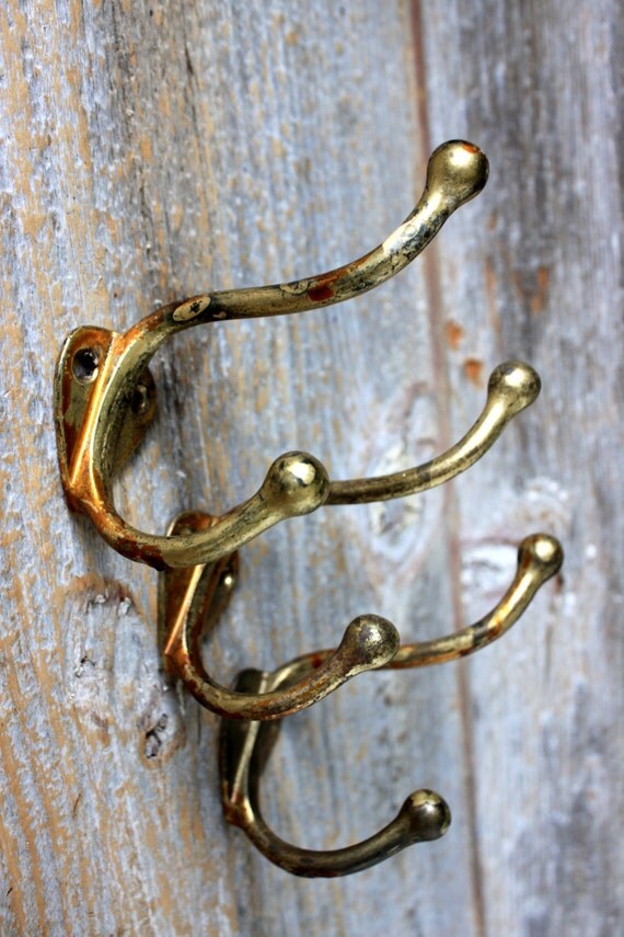 3 vintage brass metal hooks // coat hooks