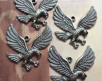 Eagle pewter silvertone pendants charms 4 pc lots l