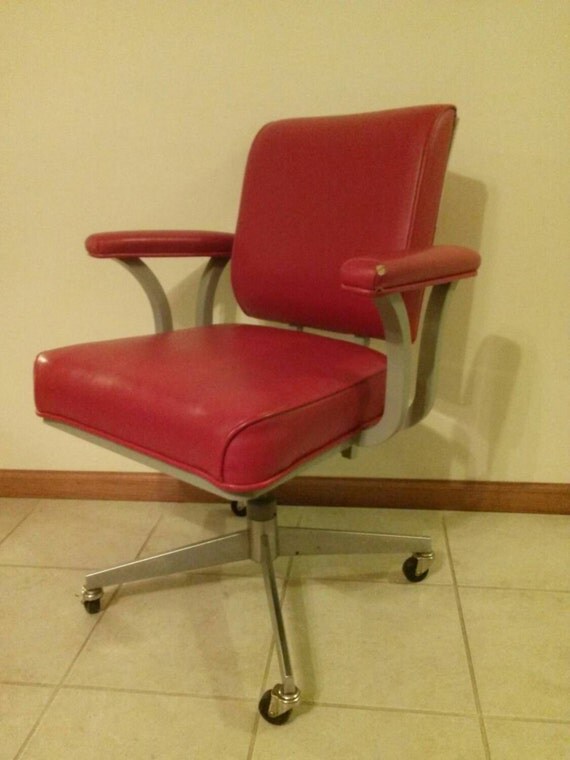 Vintage steelcase red office desk chair