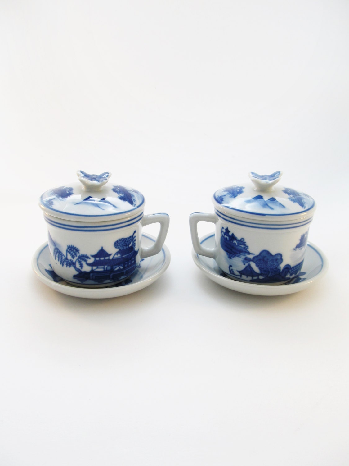 Chinese Tea Cups with Lids and Saucers by ThreeBestGirls on Etsy