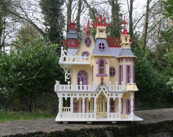 Fantasy Villa Dolls House