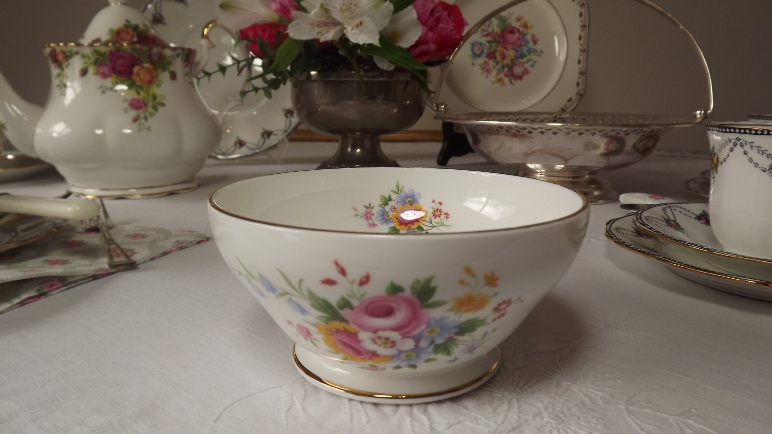 Vintage Paragon Pretty Floral Sugar Bowl Haute Juice