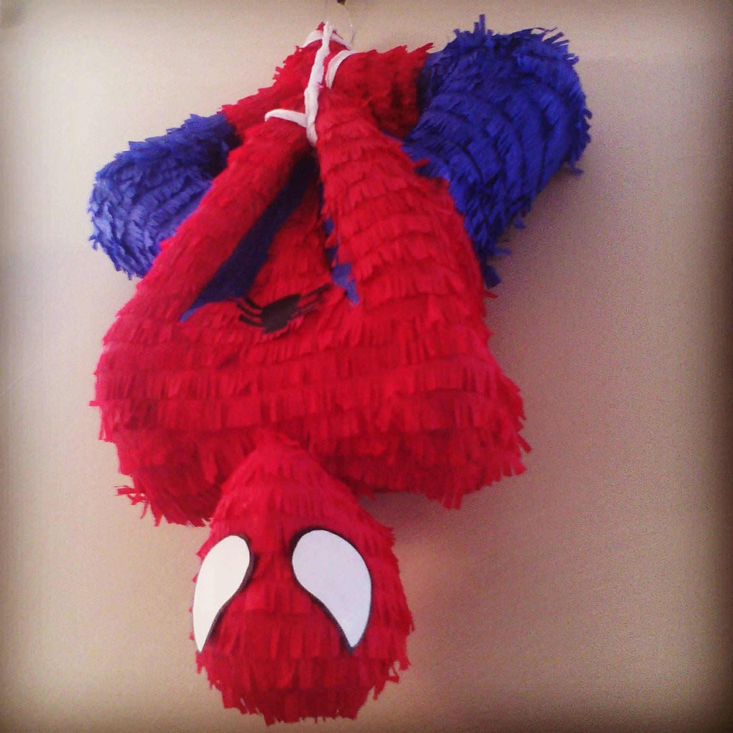 spiderman piñata por sisispinatas en Etsy