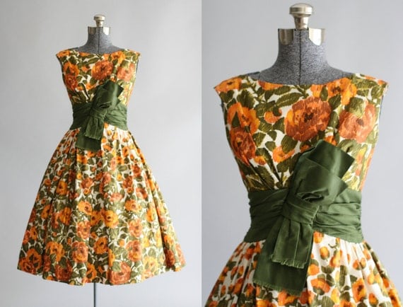 Vintage 1950s Dress / 50s Cotton Dress / Orange and Green Floral Party Dress w/ Bow M
