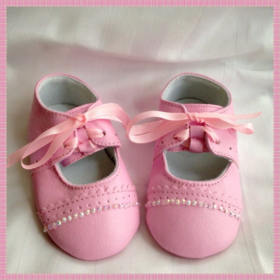 Baby Infant Girls British Style Crib Shoe by YoungSparkleandShine