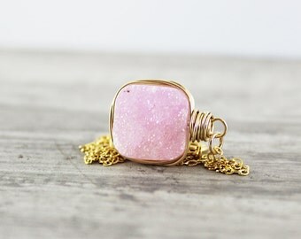 Pink Druzy Necklace, Wire Wrap Necklace, Light Pink Necklace, Druzy Gemstone Necklace, Pendant Necklace, Gold Necklace, Blush Pink Necklace