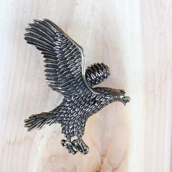 Eagle Drawer knobs Eagle Knobs Hardware in Brass