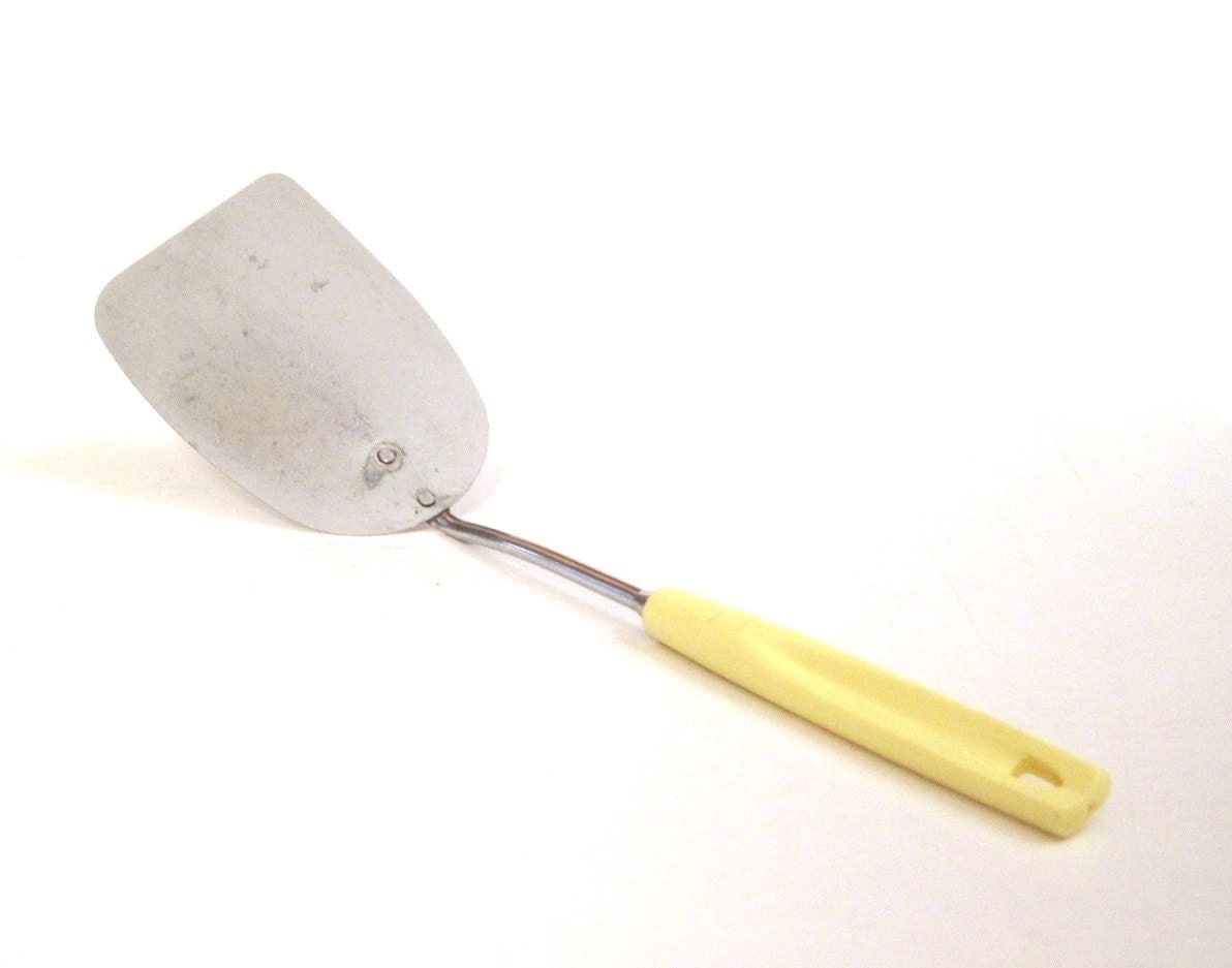 Angled Ekco Spatula Chromium Plated USA Yellow Plastic Handle