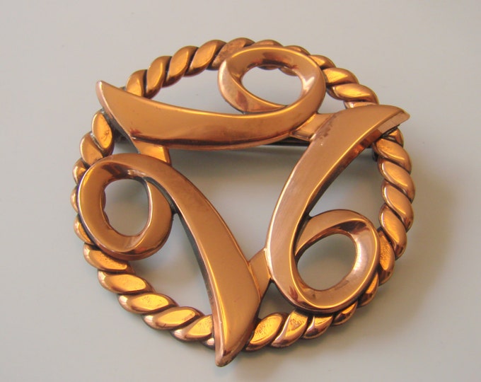 Large & Lovely Vintage Modernist Copper Brooch / Jewelry / Jewellery