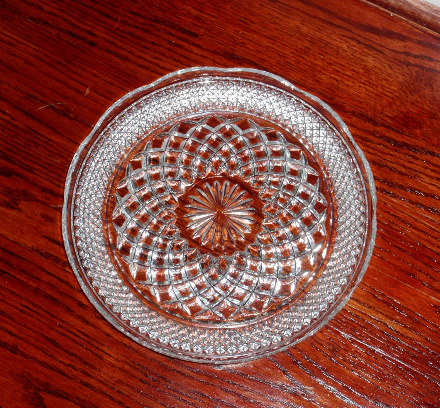 One WEXFORD DINNER PLATE Tray Anchor Hocking Glass Clear Cut