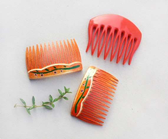 Vintage plastic Hair Combs / 1960s Set of three French fashion