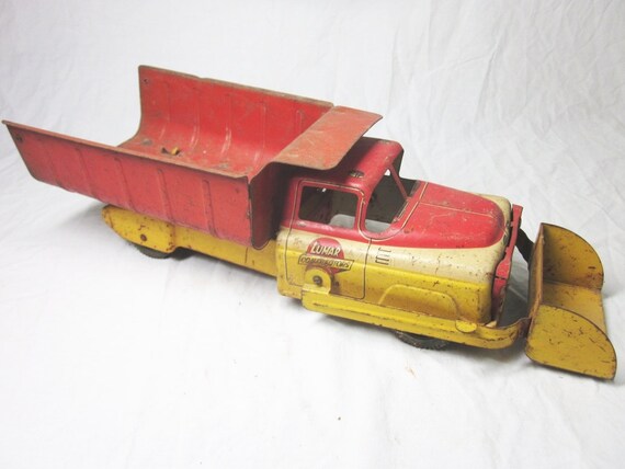 lumar contractors toy truck