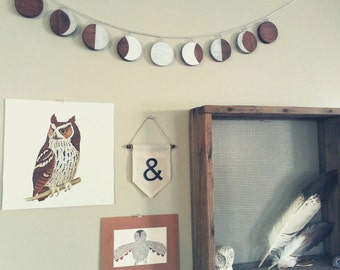 Wood, Moon phase garland with silver chain and adjustable moons