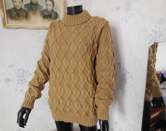 Pull man or women - hand knitted