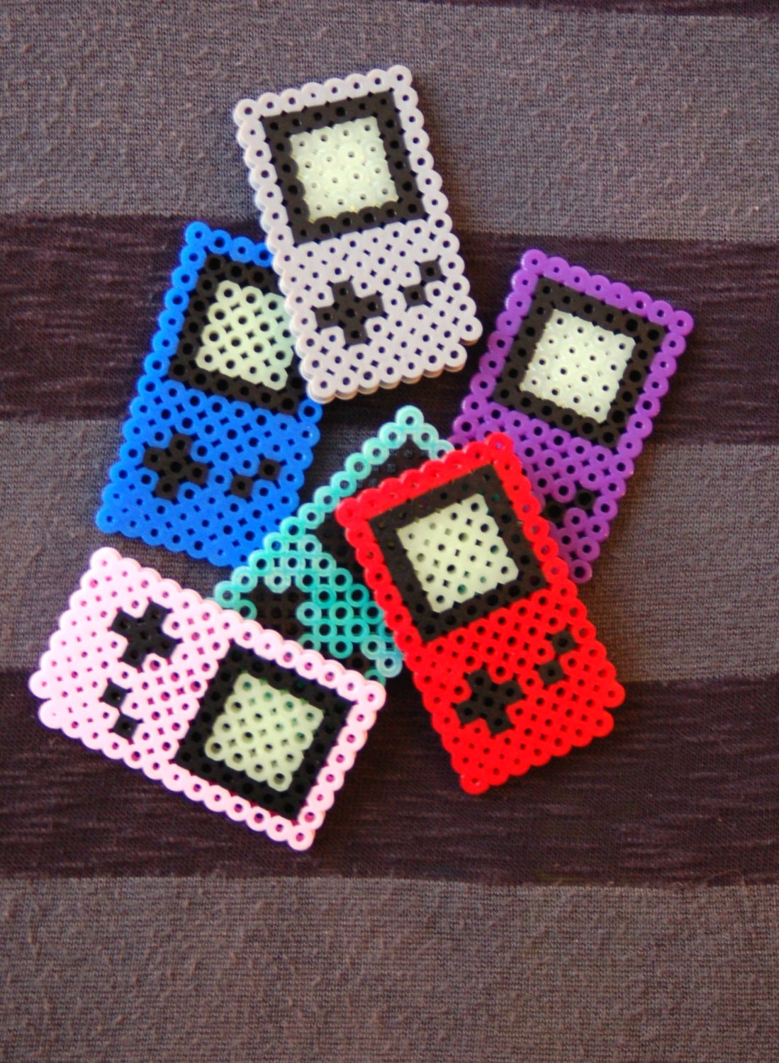Game Boy Color Perler Bead Sprite by SuperOnigiriDesigns on Etsy
