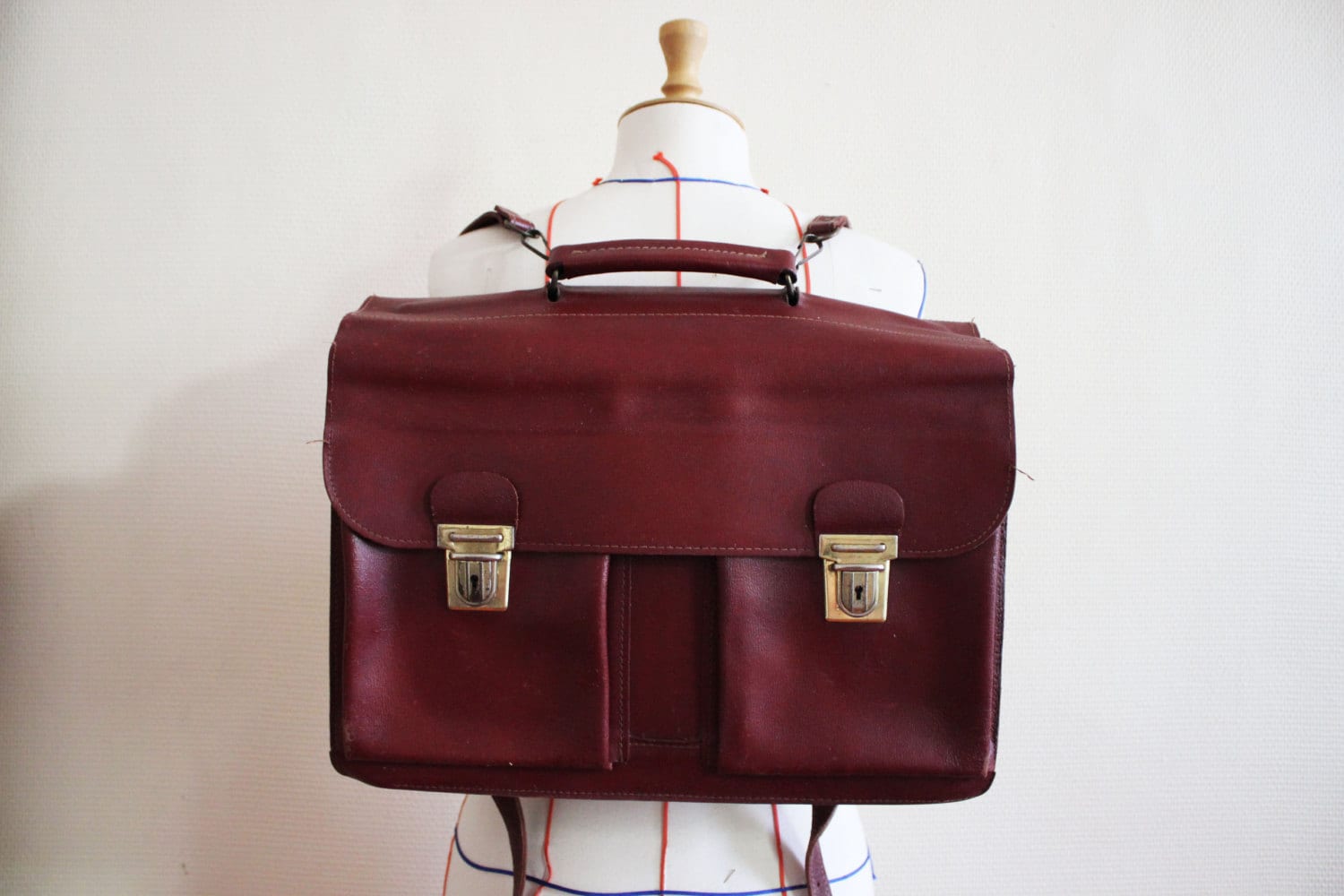 Vintage 50's burgundy leather school bag / French by havanamoon