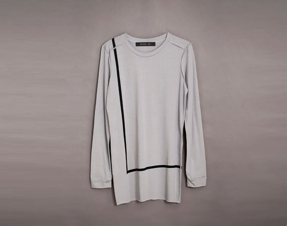 gray tunic shirt
