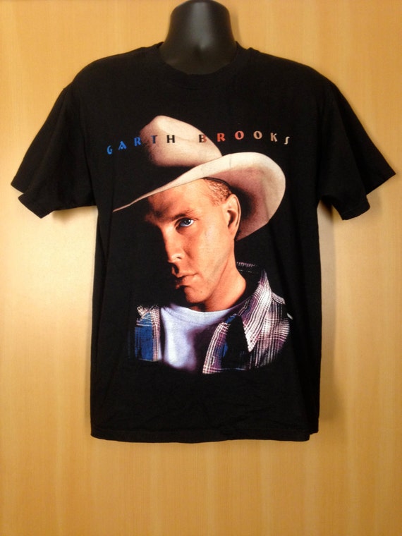 garth brooks tour merchandise