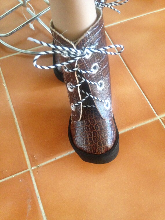 boots lace styles
