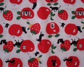 Japanease Cute Cats With Apples