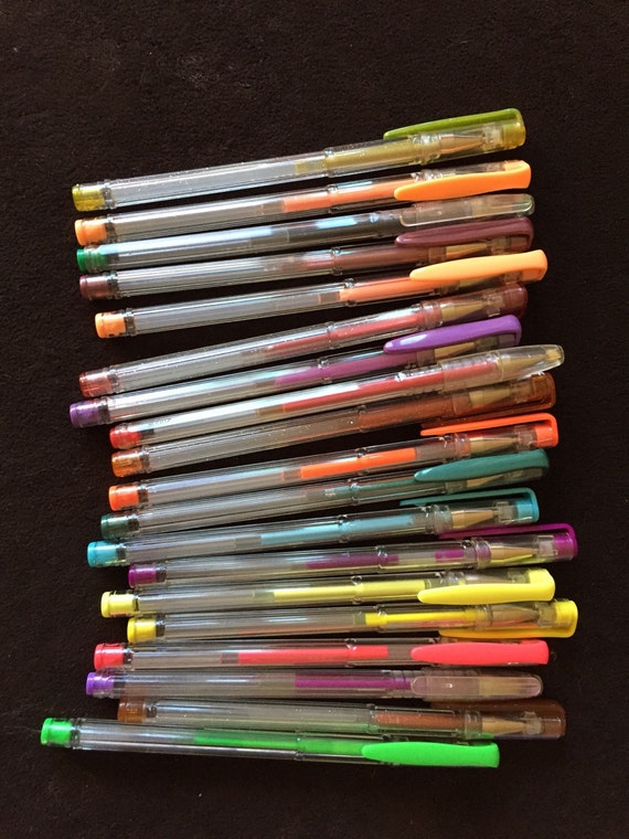 Set of 19 gel pens for scrapbooking or cardmaking by scrappyjo
