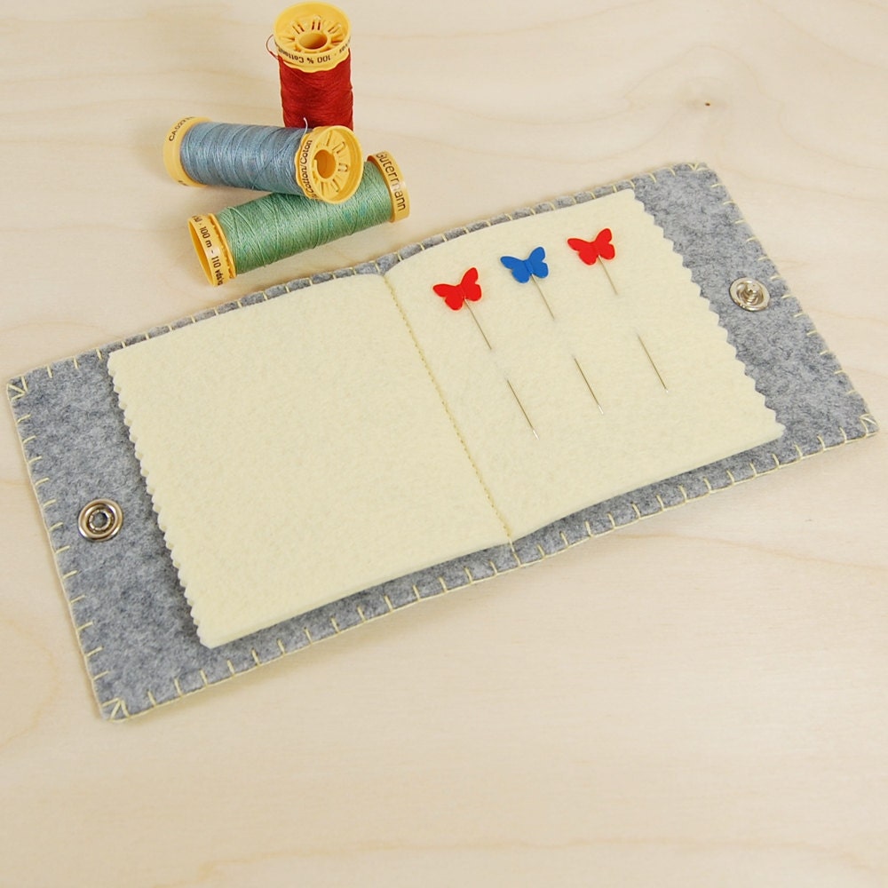 Wool Felt Needle Case Sewing Needle Book by TheBlueDaisy on Etsy