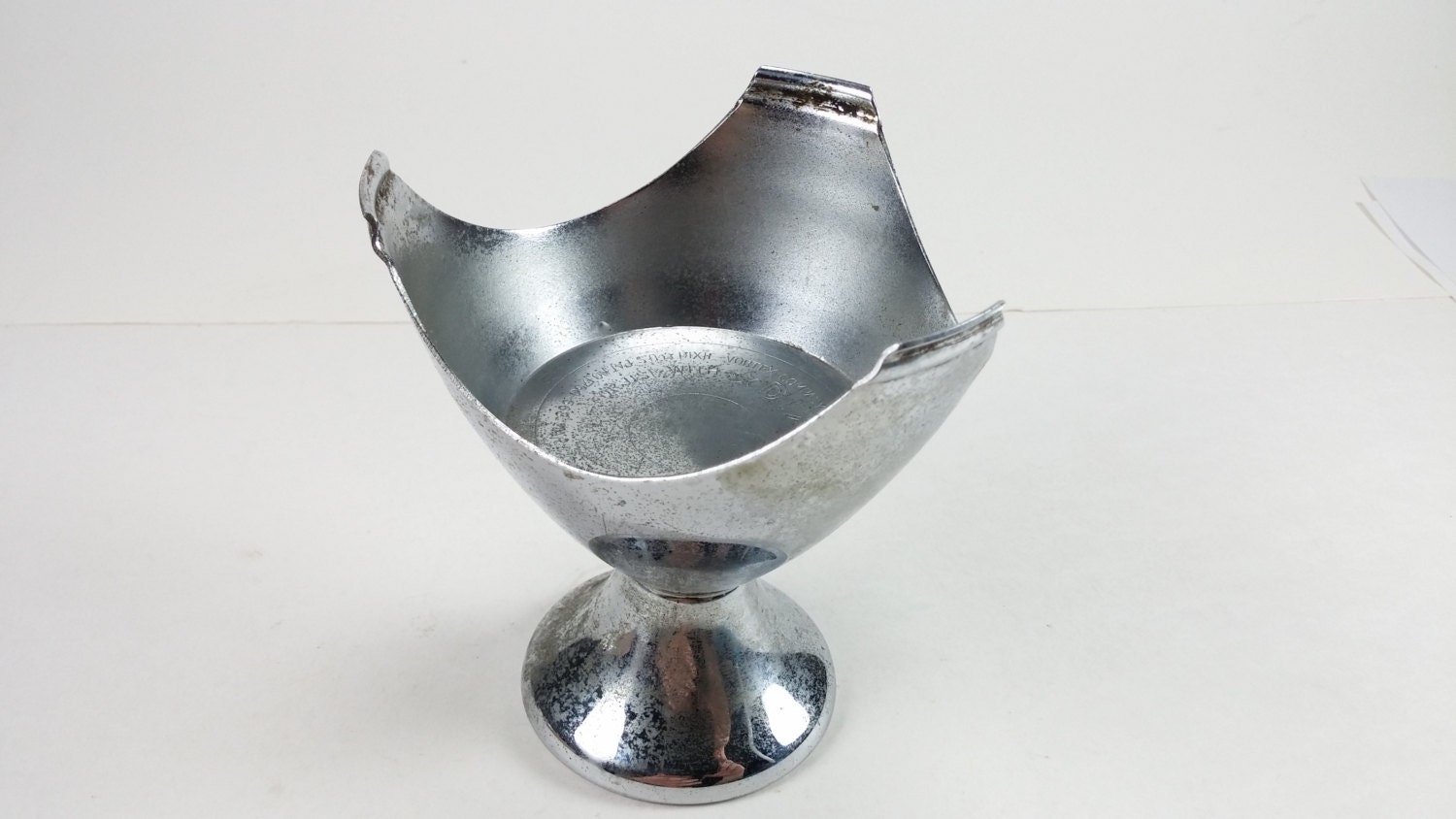 Vintage old dixie cup dispenser heavy duty metal old dixie cup