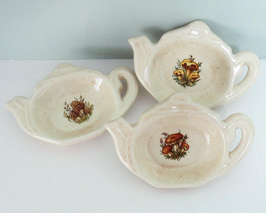 Set of 3 Ceramic Tea Bag Rests Teapot Shaped with Yellow by Tparty
