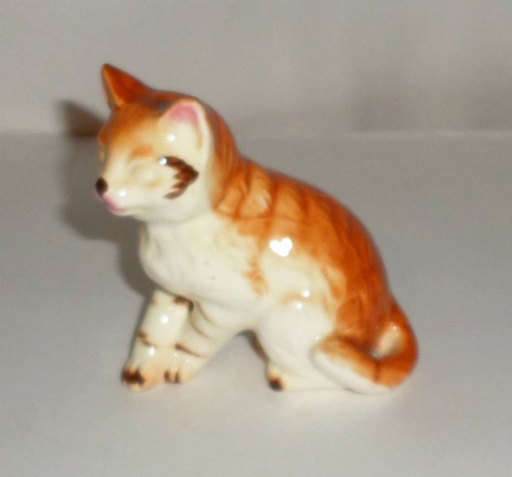 tabby cat statues