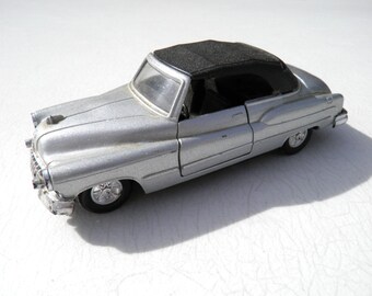 1950 Buick Cabriolet Silver Metal-Flake Diecast Metal Car - 1:43 Scale - Display Toy Car - Collectible