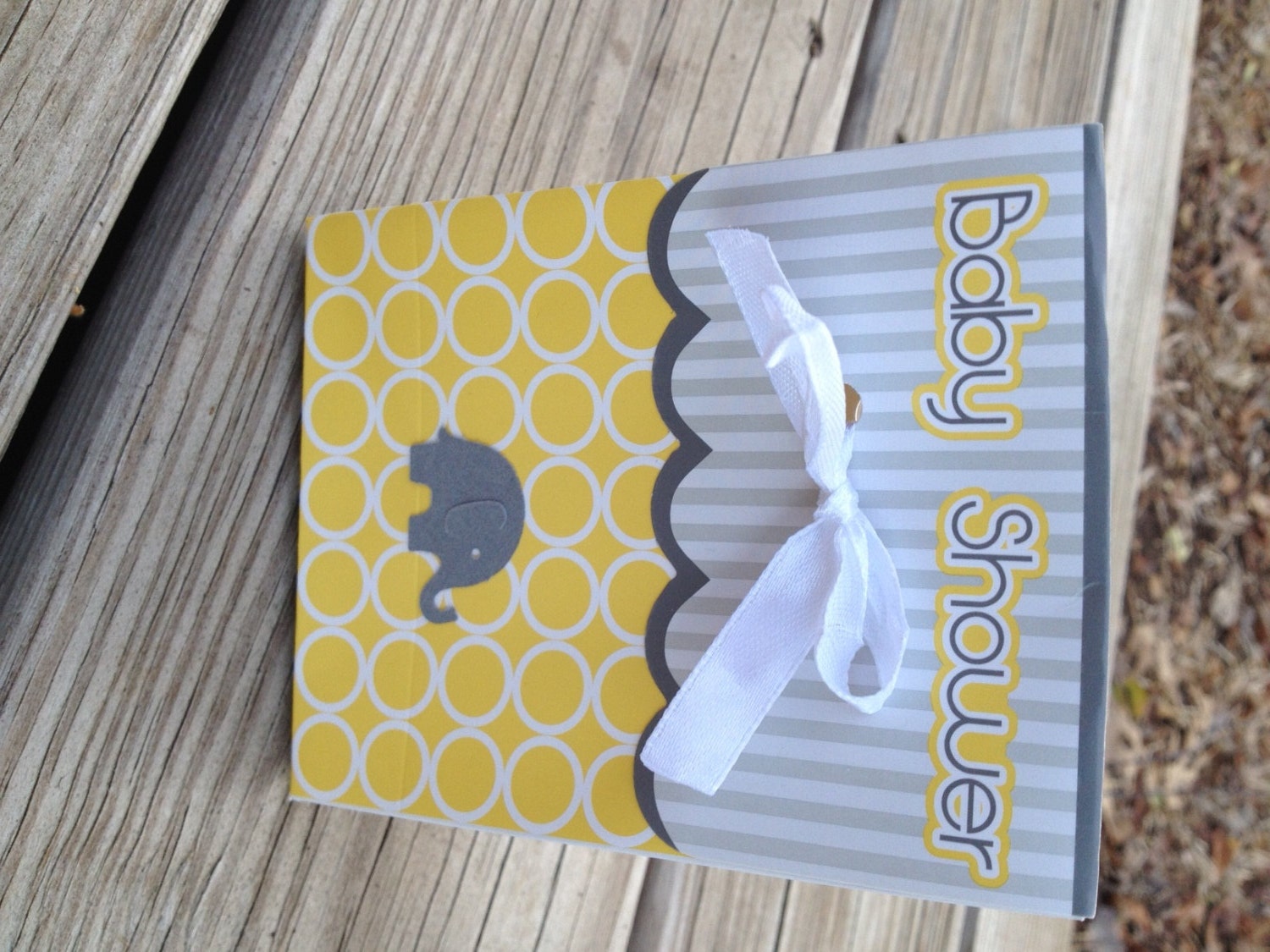Pack of 8 baby shower goody bags in yellow and grey with
