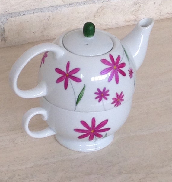 Personalized tea for one teapot and teacup set hand by Jrisco