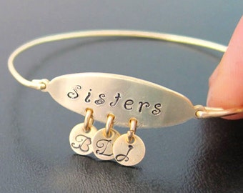 Personalized Sister Gift Idea, Unique Gift for Sisters, Maid of Honor Gift, Sisters Bracelet, Sisters Jewelry, Sisters Bangle Bracelet