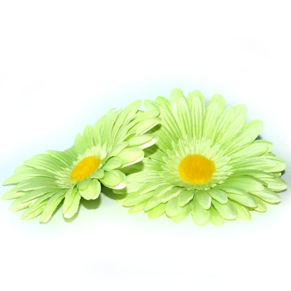 2 Light Green Daisies Arificial Flowers Silk flowers
