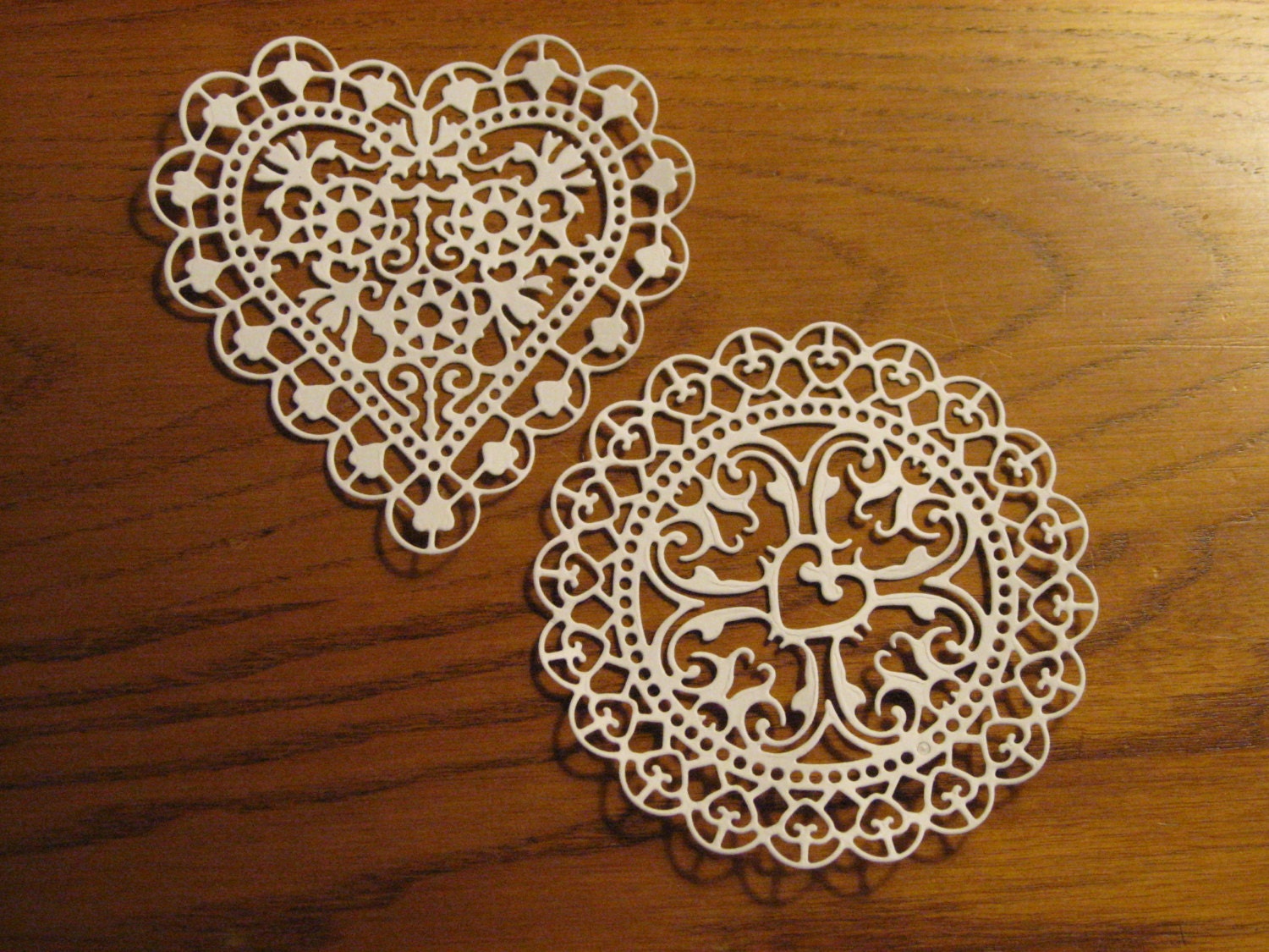 8 Heart and Round Doily Die Cuts White Vanilla Stamping