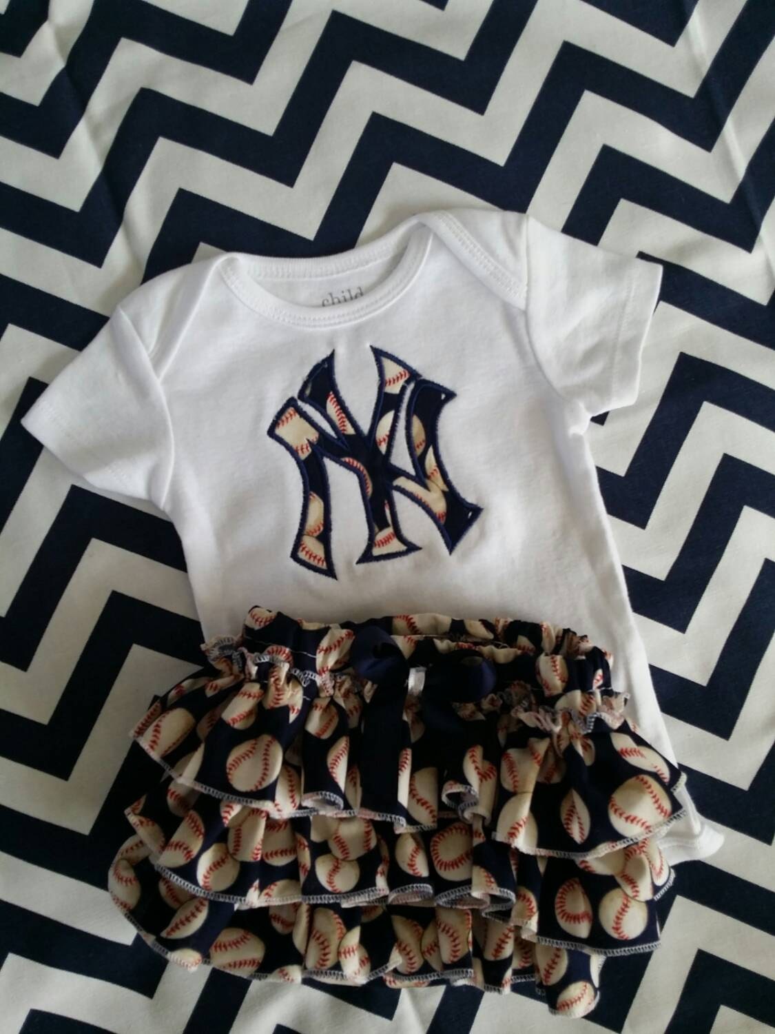 Baby girl New York Yankee outfit/ Yankee fan/New York